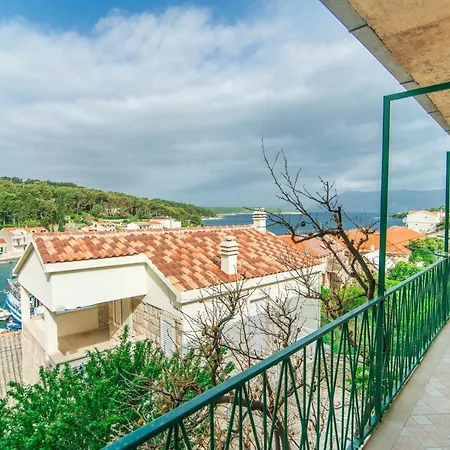 Casa de hóspedes Ina 4*