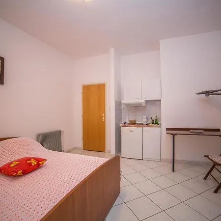 Ina Povlja (Brac)